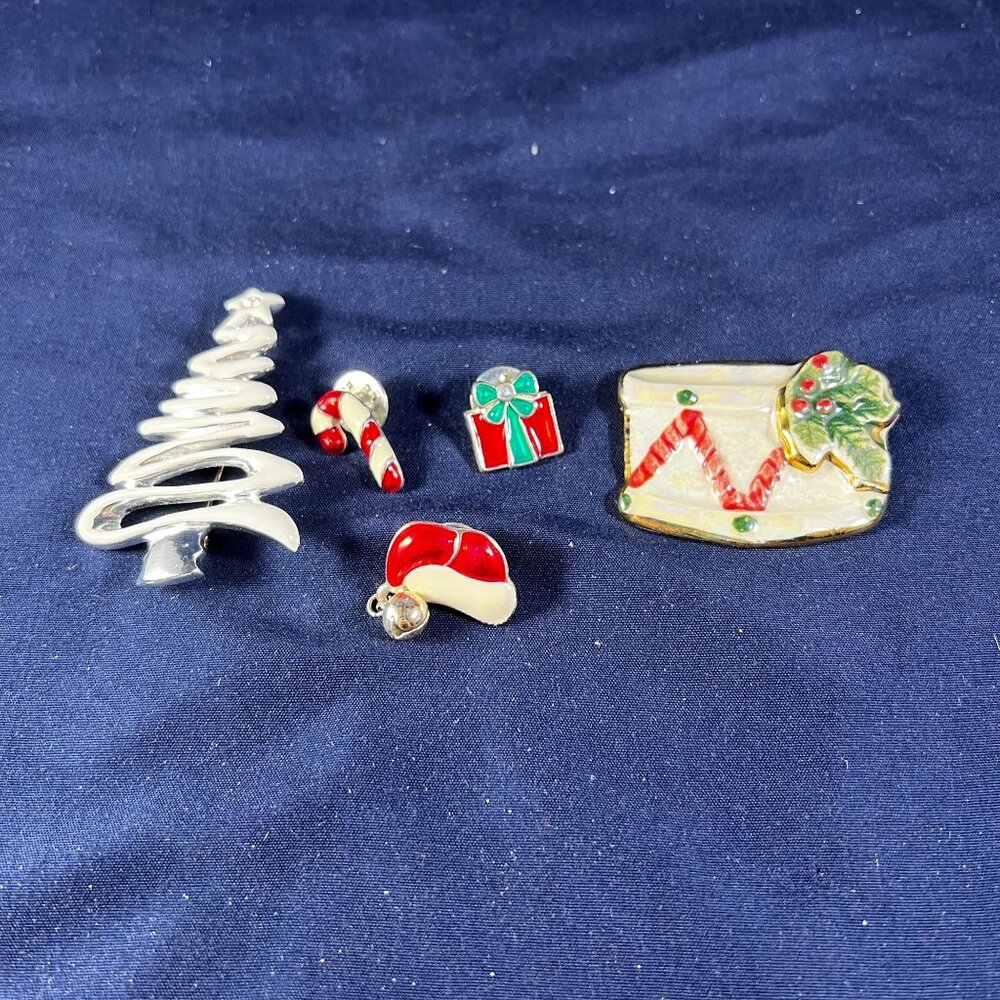 Christmas Holiday Themed Brooch & Pin Set